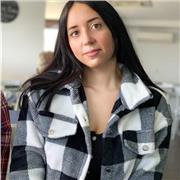 Profesora licenciada en Estudios Franceses ofrece clases particulares ya sea a domicilio u online en Granada